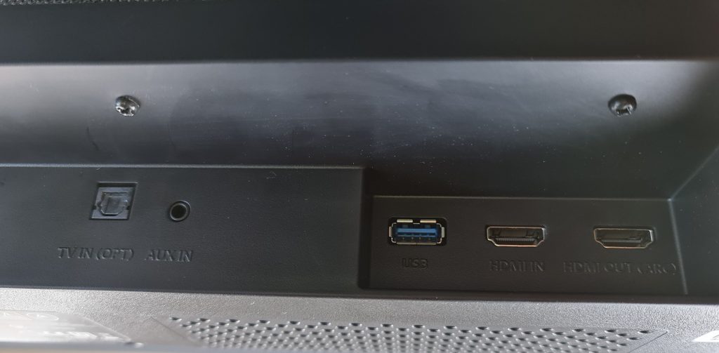 Soundcore Infini Pro - puertos