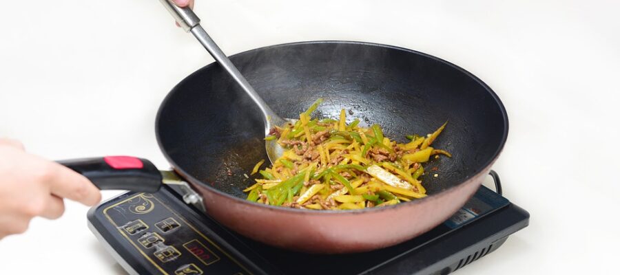 Cómo limpiar placas de inducción: guía y consejos